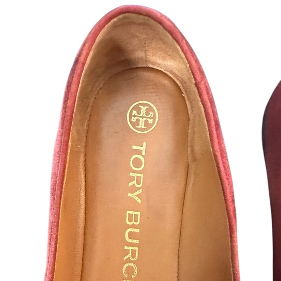 Tory Burch Leigh Rust color Suede Logo Round Toe Slip On Flats Loafers Sz 8.5 - Picture 2 of 10
